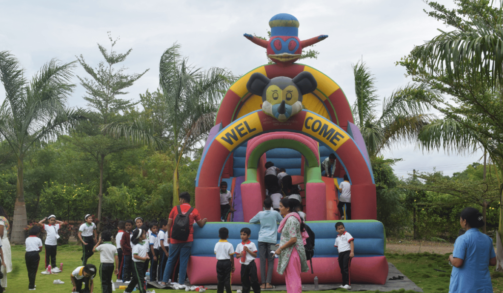 School Picnic at naturenestt agro tourism Pune