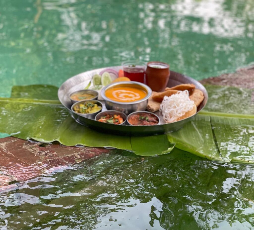 निसर्गाच्या सान्निध्यात गोड आमरसाचा आस्वाद – NatureNestt मधील खास आमरस पार्टी