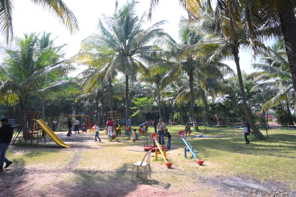 कुटुंबासोबत रिलॅक्स वेळ NatureNestt Agro Tourism Pune